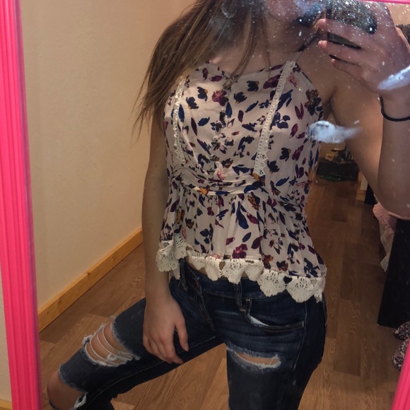 Summer top - Picture 1 of 3